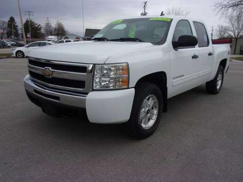 2009 Chevrolet Silverado 1500 LT 4x4 4dr Crew Cab 5.8 ft. SB - cars... for sale in Waukesha, WI