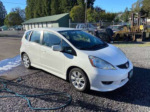 2009 Honda Fit 5dr HB Auto Sport only 75 k miles - cars & trucks -... for sale in Sweet Home, OR