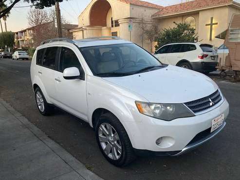 2007 Mitsubishi Outlander XLS - cars & trucks - by dealer - vehicle... for sale in Los Angeles, CA