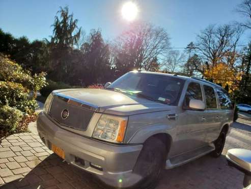 2004 Cadillac escalade ESV 60000 miles, great condition 60,000. -... for sale in Commack, NY