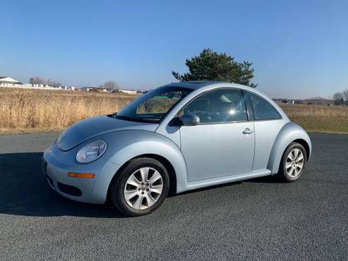2010 Volkswagen New Beetle 2.5L - cars & trucks - by owner - vehicle... for sale in Lakeland, MN