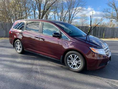 2013 Honda Odyssey EX-L - cars & trucks - by owner - vehicle... for sale in Waynesville, OH