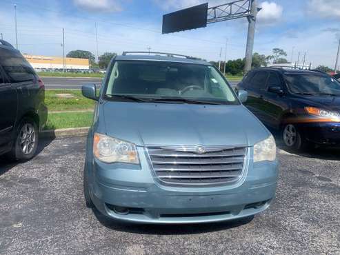 2008 Chrysler town and county - cars & trucks - by dealer - vehicle... for sale in New Port Richey , FL
