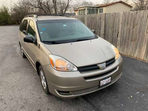 2004 Toyota Sienna - cars & trucks - by owner - vehicle automotive... for sale in Lisle, IL