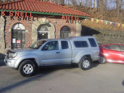 2009 Toyota Tacoma - cars & trucks - by dealer - vehicle automotive... for sale in binghamton, NY