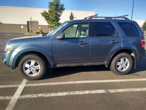 2011 Escape XLT AWD Low Miles - cars & trucks - by owner - vehicle... for sale in Florence, OR
