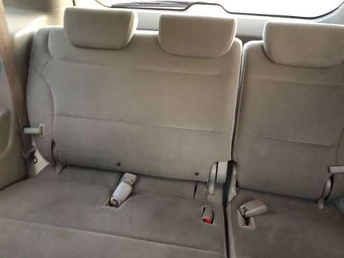 2008 Honda Odyssey - cars & trucks - by owner - vehicle automotive... for sale in Des Plaines, IL