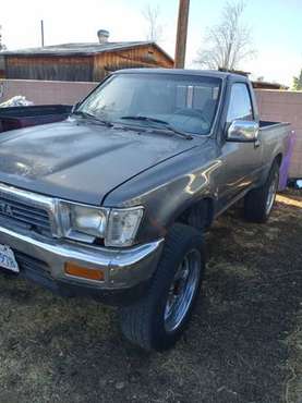 1990 TOYOTA 4X4 5 SPEED $ 4.300 - cars & trucks - by owner - vehicle... for sale in Los Angeles, CA
