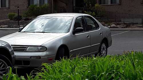 1996 Nissan Altima for sale in Saint Paul, MN