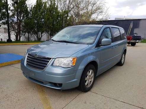 2008 CHRYSLER TOWN & COUNTRY - - by dealer - vehicle for sale in Rockford, IL