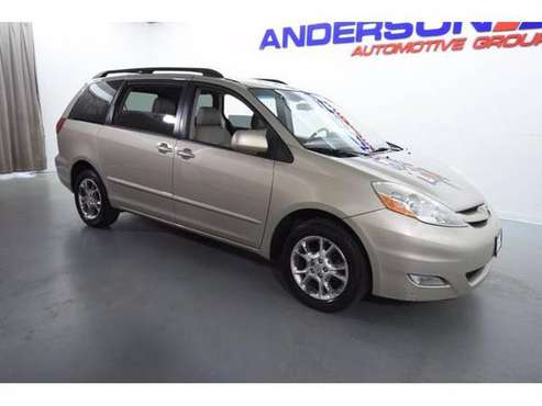 2006 Toyota Sienna mini-van XLE AWD 112 98 PER MONTH! - cars & for sale in Loves Park, IL