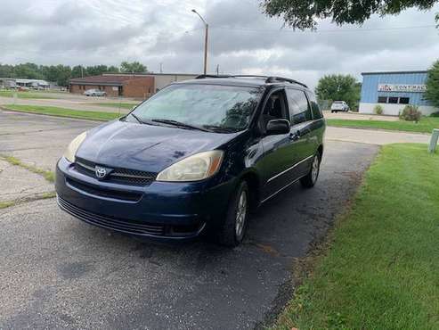 2005 Toyota Sienna LE - cars & trucks - by owner - vehicle... for sale in Dayton, OH