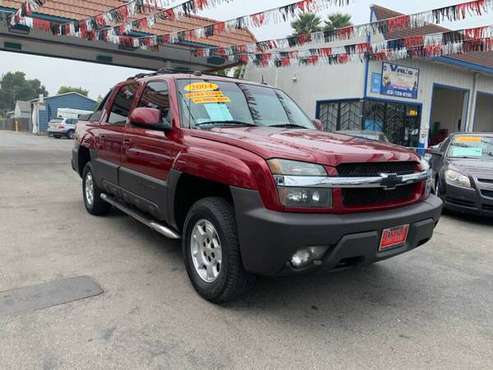 2004 Chevrolet Avalanche 4x4 - cars & trucks - by dealer - vehicle... for sale in Freedom, CA