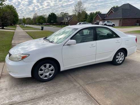 2004 Toyota Camry LE for sale in Fayetteville, AR