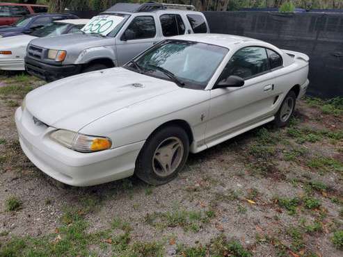 1997 Ford Mustang v6 $250dn for sale in Mango, FL