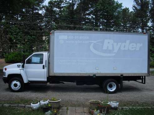 2007 Chevrolet C5500 BOX TRUCK - - by dealer - vehicle for sale in Cumming, GA