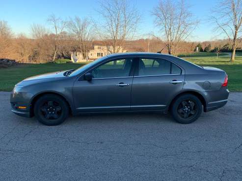 2010 Ford Fusion SEL - cars & trucks - by owner - vehicle automotive... for sale in Dorr, MI