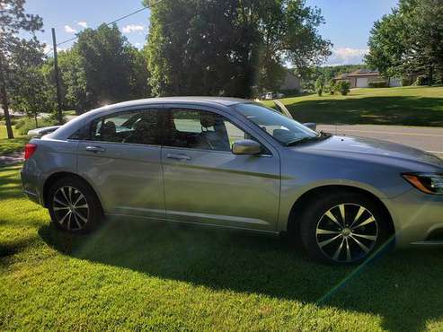 2013 Chrysler 200 S - cars & trucks - by owner - vehicle automotive... for sale in Williamston, MI