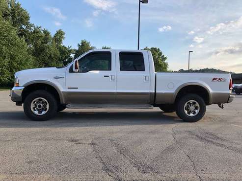 2004 FORD F250 SUPER DUTY KING RANCH CREW CAB 4X4 - cars & trucks -... for sale in Brookfield, OH