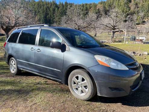2010 Toyota Sienna for sale in Willow Creek, CA