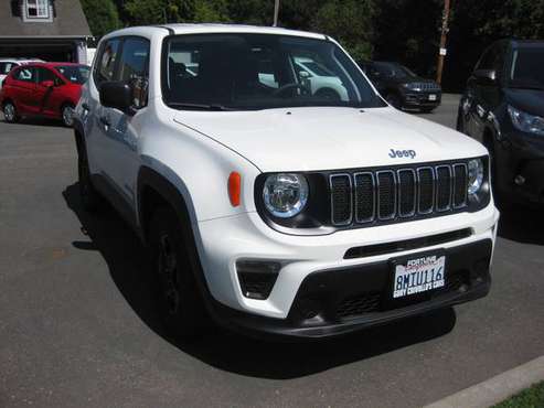 2019 Jeep Renegade Sport Only 2,000 Miles Like New ! - cars & trucks... for sale in Fortuna, CA