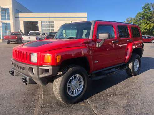 Clean! 2007 Hummer H3! AWD! Guaranteed Finance! for sale in Ortonville, MI