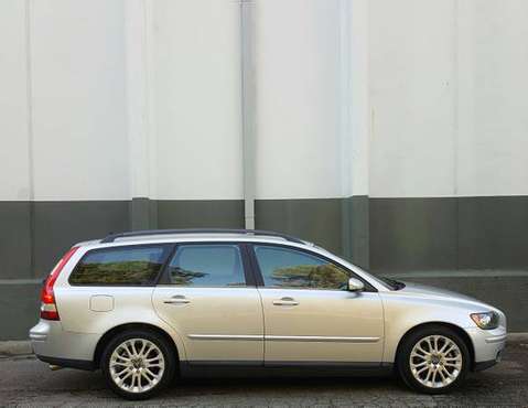 Mystic Silver 2005 Volvo V50 T5/147K/Automatic/Records for sale in Raleigh, NC