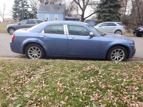 2007 Chrysler 300 - cars & trucks - by owner - vehicle automotive sale for sale in Fergus Falls, ND