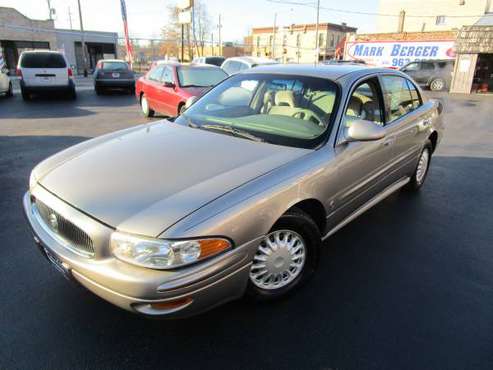 HARD TO FIND SUPER CLEAN 2001 BUICK LESABRE CUSTOM! LOW MILES FOR... for sale in rockford, IA