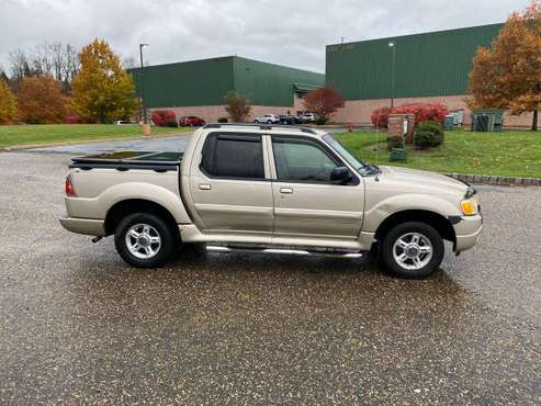 05 FORD EXPLORER XLT 4x4 PICK UP TRUCK..RUNS AND DRIVES GREAT - cars... for sale in New Egypt, NJ
