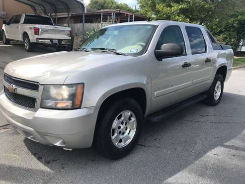 !!! 2009 CHEVROLET AVALANCHE !! CLEAN TITLE $$$ 5,390 CASH $$$ for sale in Brownsville, TX