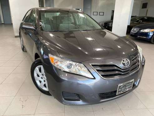 2010 Toyota Camry LE - - by dealer - vehicle for sale in Springfield, IL
