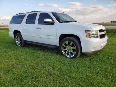 2011 Chevy Suburban Lt 4x4 leather for sale in Anabel, MO