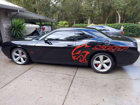 2009 Challenger SRT8 - cars & trucks - by owner - vehicle automotive... for sale in Chiefland, FL