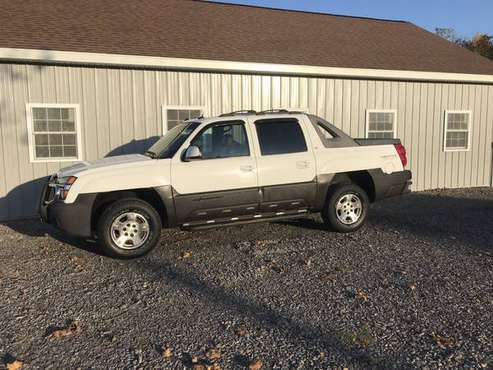 2005 chevy avalanche z71 for sale in Syracuse, NY