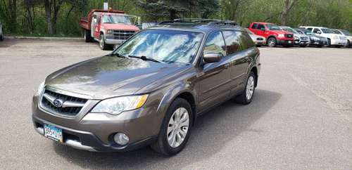2009 SUBARU OUTBACK LIMITED WAGON AWD, clean carfax one for sale in Minneapolis, MN