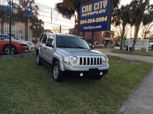 LOW MILES!!! 2012 Jeep Patriot *** FREE WARRANTY *** - cars & trucks... for sale in Metairie, LA