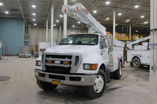 2008 Ford F750 SD Versa Lift V403i Bucket Truck for sale in West Henrietta, NY