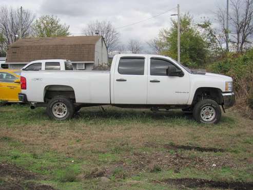 2008 CHEVROLET SLV DURAMAX 3500 4X4 CREW 203K - cars & trucks - by... for sale in Circleville, OH