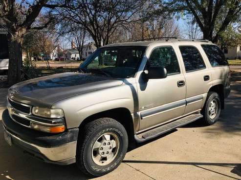 2003 Chevy Tahoe LS Sport Utility 4WD - cars & trucks - by owner -... for sale in Kasota, MN