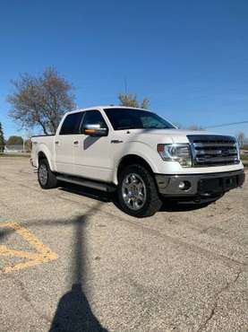 2014 F150 Lariat RUST FREE V8 5.0L - cars & trucks - by dealer -... for sale in Fond Du Lac, WI