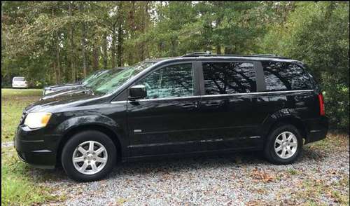 2008 Chrysler Town & Country Touring / Leather / DVD's for sale in Summerville , SC