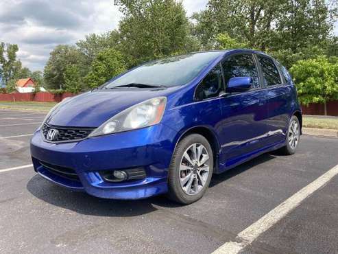 2013 Honda Fit Sport 5-Speed Manual - cars & trucks - by owner -... for sale in Marysville, OH