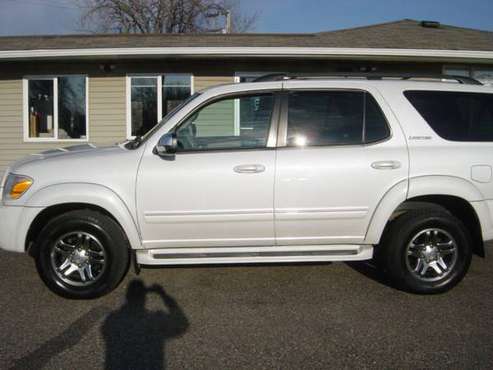 2007 TOYOTA SEQUOIA ** LIMITED ** RUST FREE ** GOOD SERVICE RECORDS... for sale in Farmington, MN