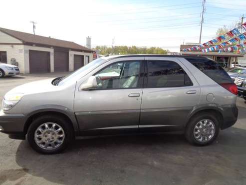2005 BUICK RENDEZVOUS CXL LOW MILES LIKE NEW - - by for sale in WAYNE, MI