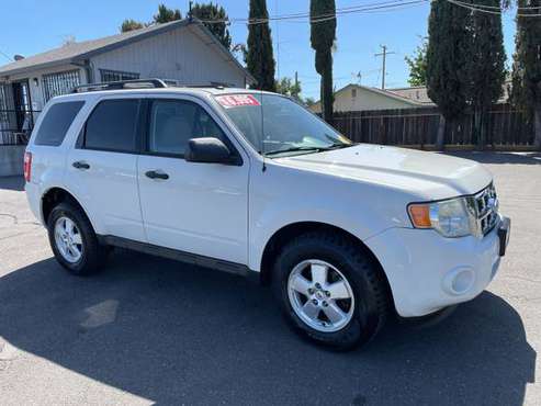 2010 Ford Escape XLT Loaded Sunroof Leather HUGE SALE - cars & for sale in CERES, CA