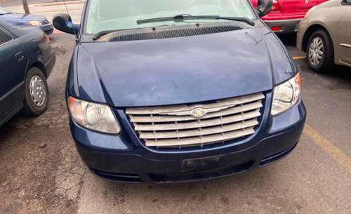 2006 Chrysler town and country - - by dealer - vehicle for sale in Oak Forest, IL