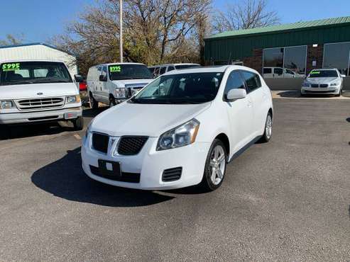2010 PONTIAC VIBE, CLEAN CARFAX, ONE OWNER - cars & trucks - by... for sale in MOORE, OK