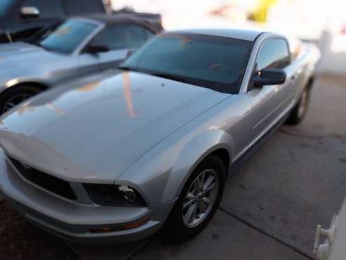 2005 Ford Mustang v6 - cars & trucks - by owner - vehicle automotive... for sale in Albuquerque, NM