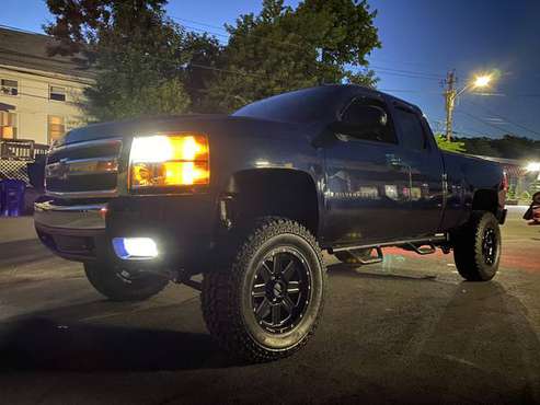 2008 Chevy Silverado 1500 Extra Cab 4x4 - cars & trucks - by owner -... for sale in West Warwick, RI